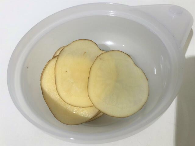 ポテトチップスにぴったりの薄切りにスライスできました