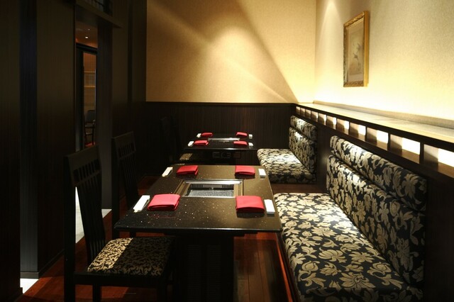 【オリエンタルホテル 沖縄リゾート&スパ】「沖縄焼肉 琉仙」内観