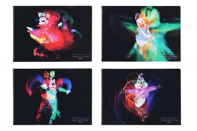 クリアホルダーセット｜1,600円｜（1枚あたり）A4、4枚セット｜東京ディズニーリゾート40周年「イマジニング・ザ・マジック」奥山由之コラボグッズ｜販売店舗：東京ディズニーランド「グランドエンポーリアム」、東京ディズニーシー「エンポーリオ」｜発売日：2023年10月19日（木）