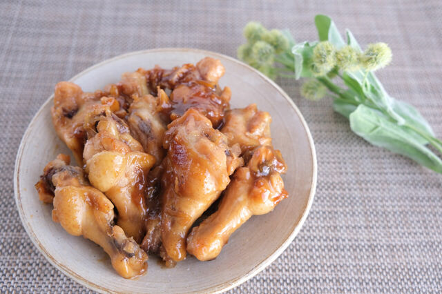 アヲハタ ５５　オレンジママレードを使った「手羽元のママレード煮」3．汁気がなくなりました。完成です！