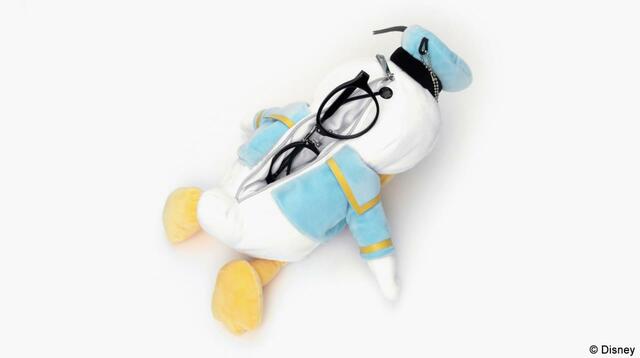 ぬいぐるみ型メガネケース ￥2,900｜JINS / Disneyモデル「ドナルドダックバースデーモデル」