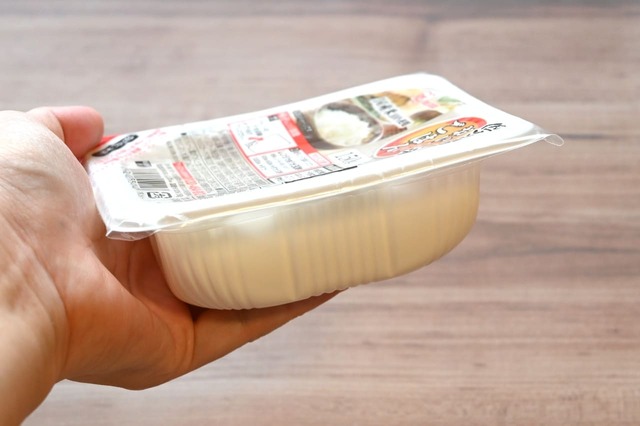 アイリスオーヤマ「低温製法米のおいしいごはん」は深めの形状なので、一分飯が作りやすい！