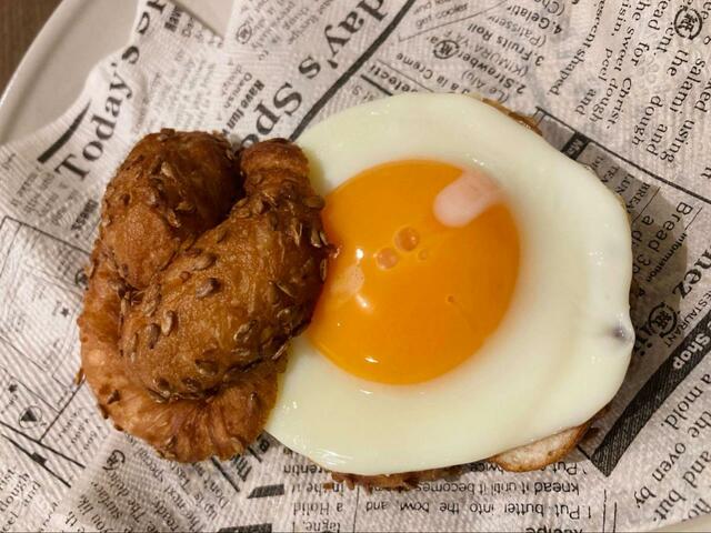 【ミスタードーナツ むぎゅっとドーナツ ローストアマニ】朝ごはんにピッタリ！