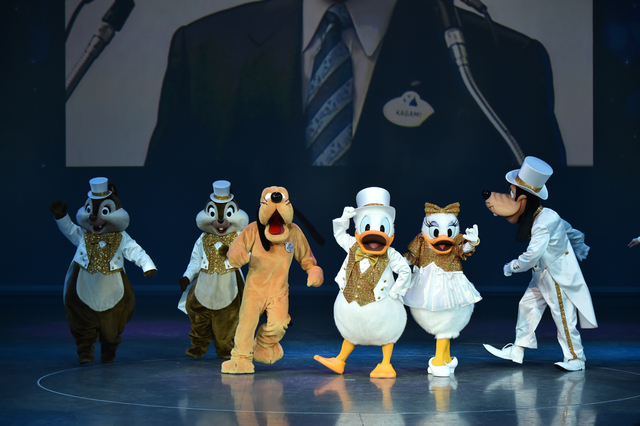 ドナルドたちも衣装替え!