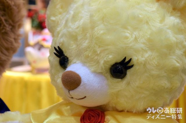 ルージュローズの毛並みは、バラのような巻き毛のローズボア