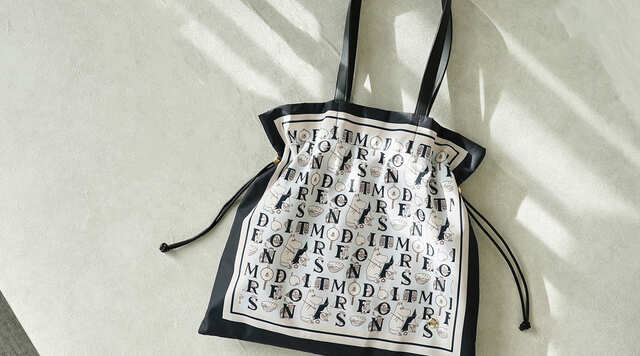 【ふんわり華やぐ ムーミンのスカーフトート】珍しいキャラクターが 登場するプリント