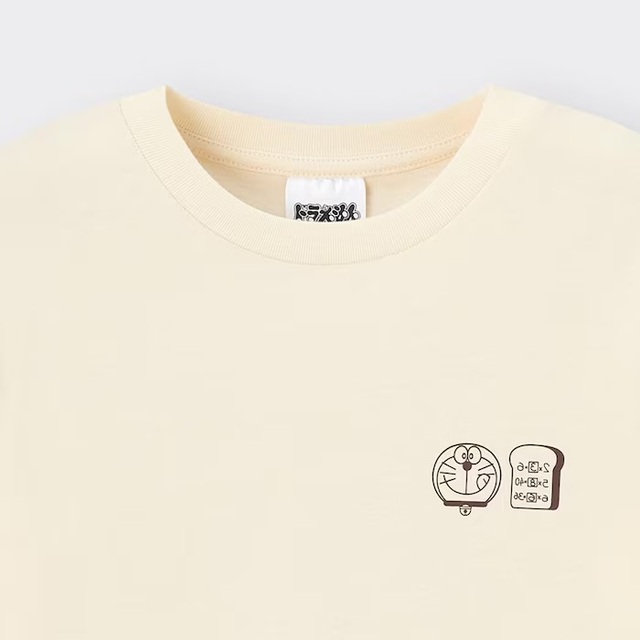 KIDS(男女兼用)グラフィックT(半袖) DORAEMON ¥990