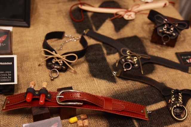 【yuya】もともとはナイフを制作していたyuyaさん。レザークラフト系でも活躍するyuyaさんの作品は、オリジナリティーに溢れている。
