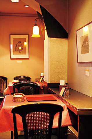 レストラン シャポールージュ（東京／吉祥寺）　内観