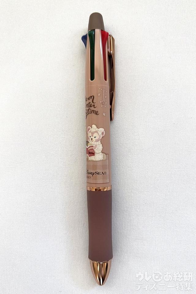 「ダッフィー&フレンズのウォームウィンター・ストーリータイム」ボールペン4色&シャープペンシル