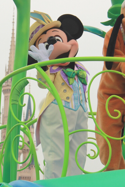 東京ディズニーランド「ディズニー・イースター2015」/「ヒッピティ・ホッピティ・スプリングタイム」ミッキーマウス ©Disney