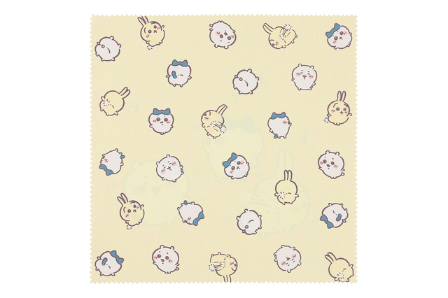 【Zoff×ちいかわ】ちいかわメガネ拭き（オレンジ）900円（税込）