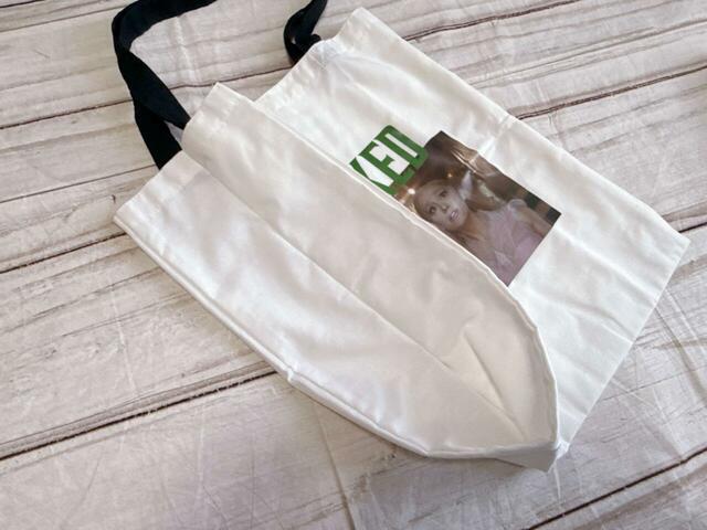 底マチはありませんが、横マチ付きなので収納力抜群！