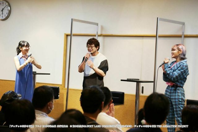 開幕前日に開催されたプレミアム内覧会(8月9日)には、ジョナサン・ジョースター役の興津和幸と空条徐倫役ファイルーズあいがゲストとして駆けつけた