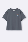 【GU×パペットスンスン】「グラフィックT パペットスンスン」1,490円/胸元のスンスンの刺繍がポイント