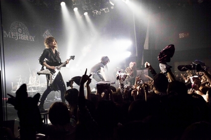 V系】気鋭の3バンド＜DIAURA・BORN・MEJIBRAY＞が競演! 写真満載