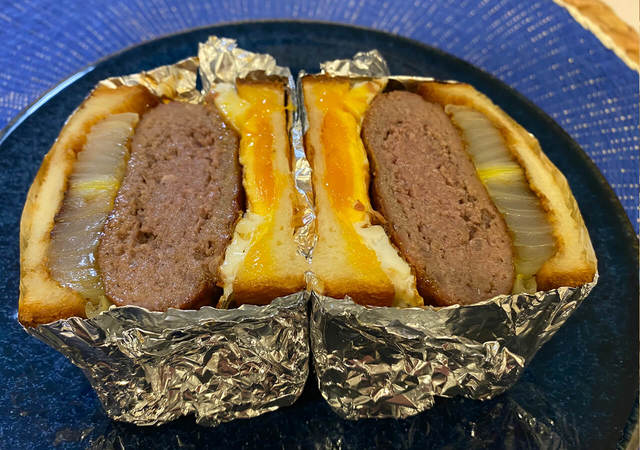 アルミホイルに巻いた状態でカット