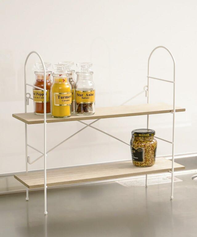 【3COINS×新生活おすすめグッズ】4「ミニキッチンシェルフ」550円（税込）