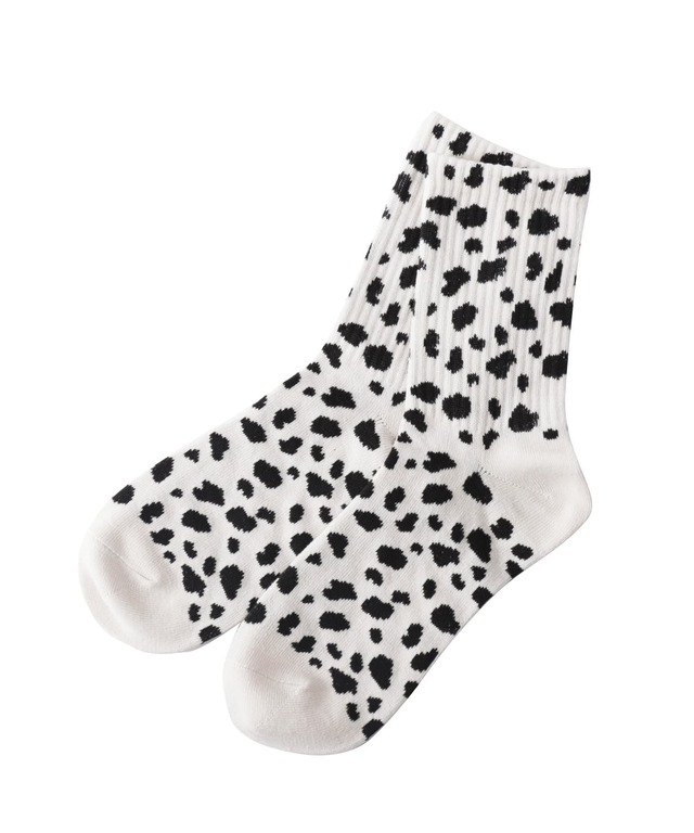 【3COINS服飾雑貨人気ランキング 4位】「アニマル柄ソックス」330円（税込）