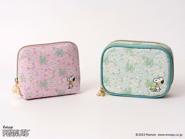 【PEANUTS×Afternoon Teaの新シリーズ】ティッシュケースポーチ ¥2,200、スクエアポーチ ¥2,860