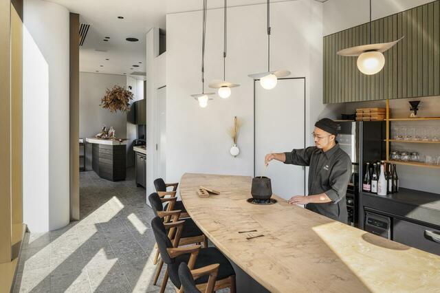 「Minimal The Specialty 麻布台ヒルズ店」【【アフタヌーンティー】“手包みフルーツ大福”も楽しめる「Minimal チョコレートアフタヌーンティー vol.10」】