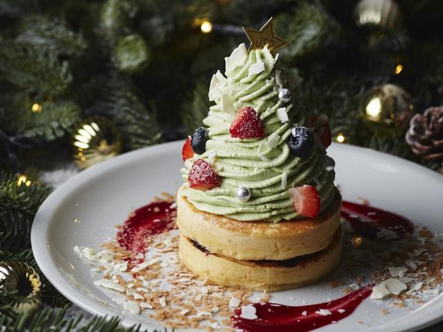 札幌店から贈るクリスマス～ピスタチオベリーのツリーパンケーキ