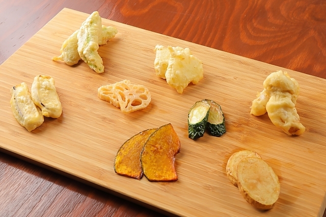 茄子・アボカド・玉ねぎ・エリンギ・ズッキーニ・メークイーン・れんこん・かぼちゃ