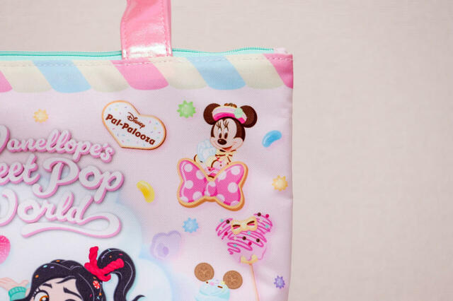 スーベニアランチケース 対象のメニューにプラス ¥1,300｜ミニーちゃん