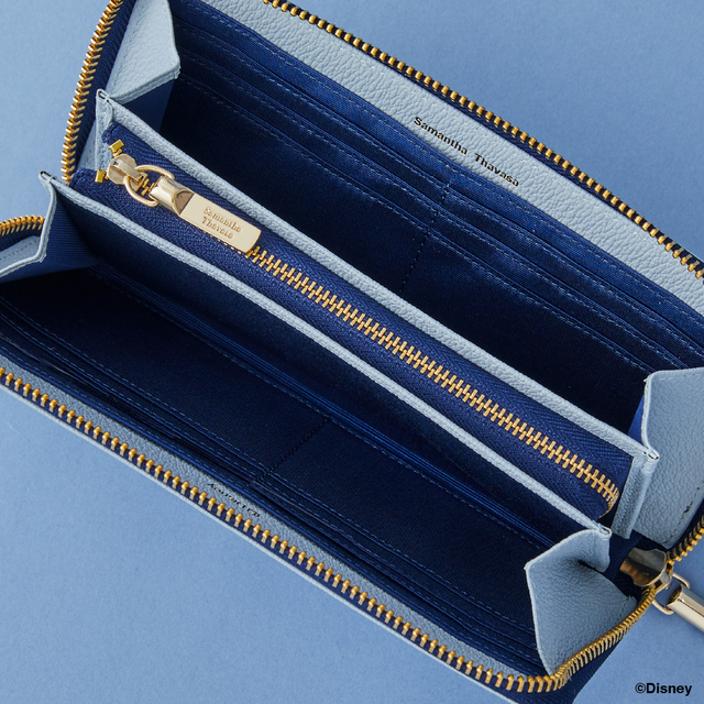 長財布は両サイドにカードポケットが付いています【サマンサタバサ「スティッチ」コレクション】