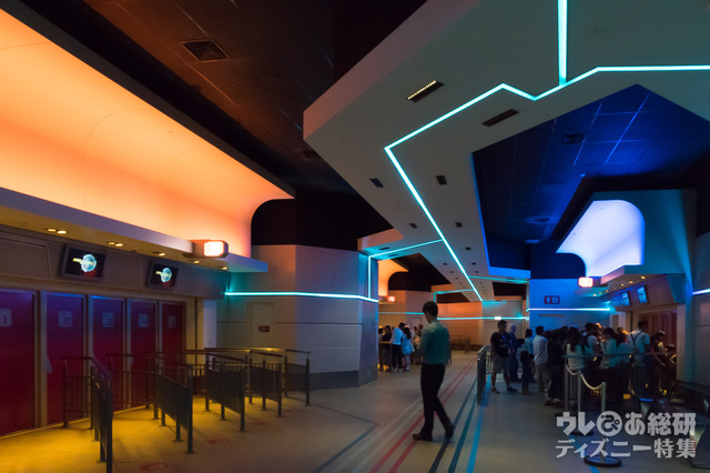 アイアンマン・エクスペリエンス｜香港ディズニーランド・リゾート