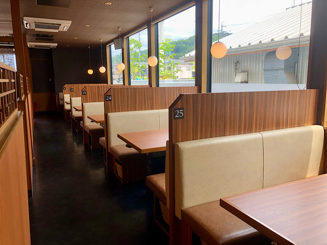 【熟成焼肉いちばん】店内は清潔で冷房も効いているので、暑い季節でも快適に焼肉を食べられます