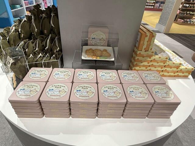 かわいい缶入りのクッキーは大人気間違いなし！