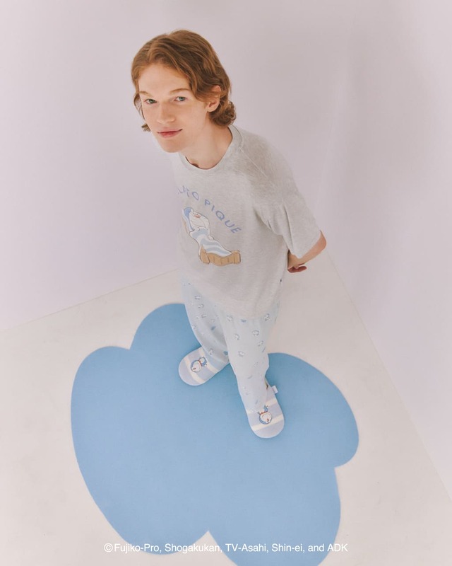 【ドラえもん meets GELATO PIQUE】「【ドラえもん】【メンズ】ワンポイントTシャツ」￥5,940、「【ドラえもん】【メンズ】総柄ロングパンツ」￥8,360