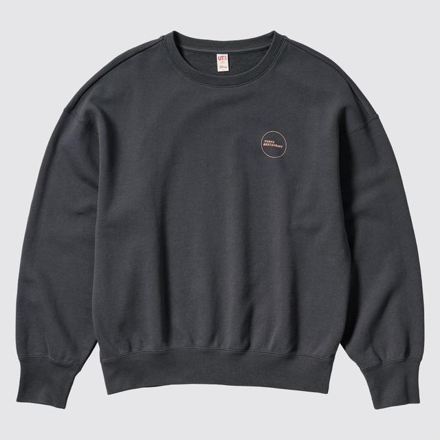 オーバーサイズスウェットシャツ（長袖） ¥2,990｜ユニクロUT「ディズニー ディアレスト フレンズ」