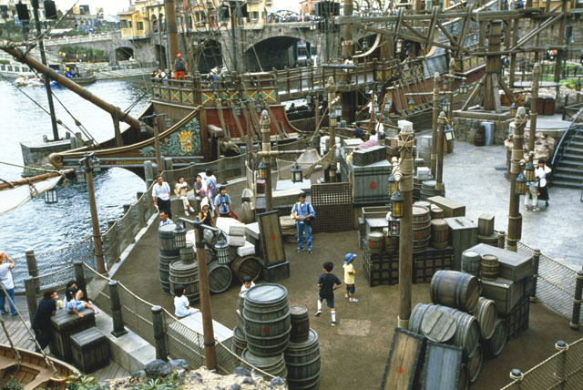 フォートレス・エクスプロレーション