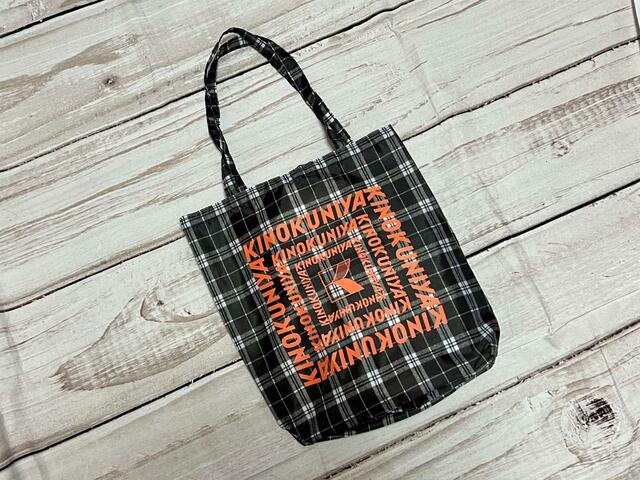 荷物を入れてみました！