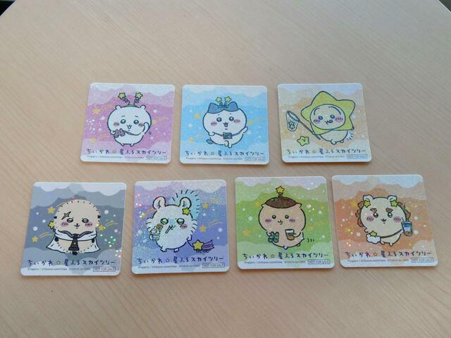 1品注文するごとにもらえるオリジナルコースター。ランダム仕様で全7種類です