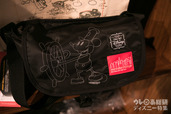 カジュアルメッセンジャーバッグ 10,200円｜ディズニー・アート展
