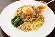 バミー ヘン ガイ（タイ風汁なし激辛坦々麺）1,500円（税抜き）