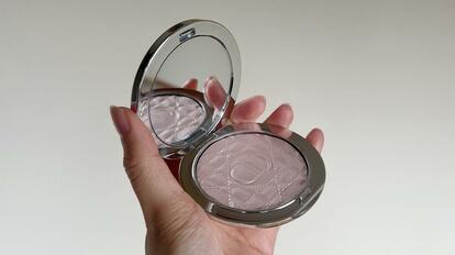 自然なツヤはほしいけど、ギラギラさせたくない。DIORの「新作ハイ