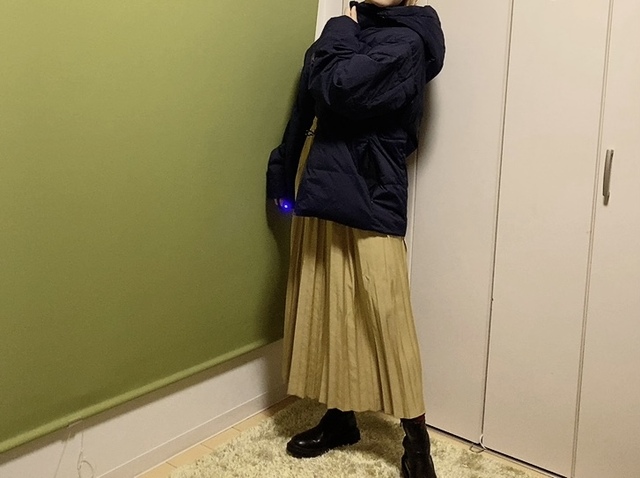 【ワークマン REPAIR-TECH(R)(リペアテック)洗えるフュージョンダウンフーディー】女性には大きめかと思いましたが、LLでも違和感なく着られました