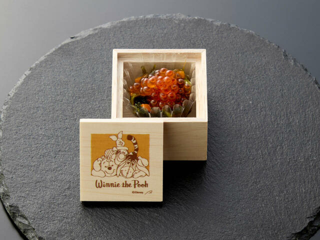 おせち・三段重「くまのプーさん」｜27,900 円(税込)