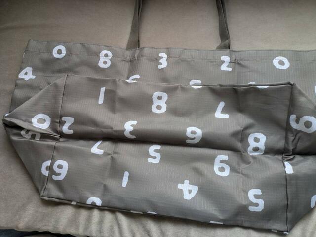 【SOU・SOU 特大お買い物バッグ】24cmとしっかりしたマチがあります