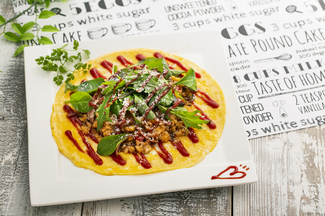 彩り野菜オムライス賞「ピザスタイルのフレッシュオムプレート♪」byぱんぷきんキッチンさん