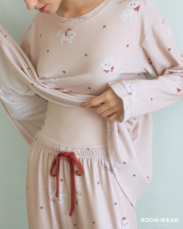 ボトムには腹巻き付き