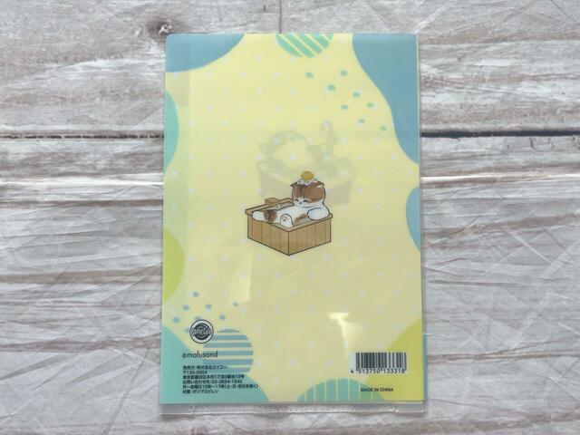 もちろん背面にもイラスト入りです