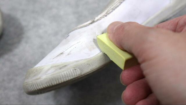 【ダイソー 上履き用消しゴム】効果が見えやすいのでごしごしする作業も楽しい
