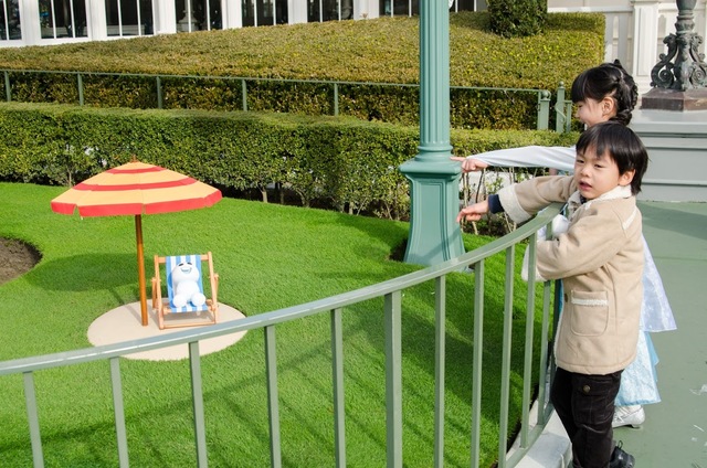 いろんなところに隠れているスノーギース。宝探し気分で探してみよう。