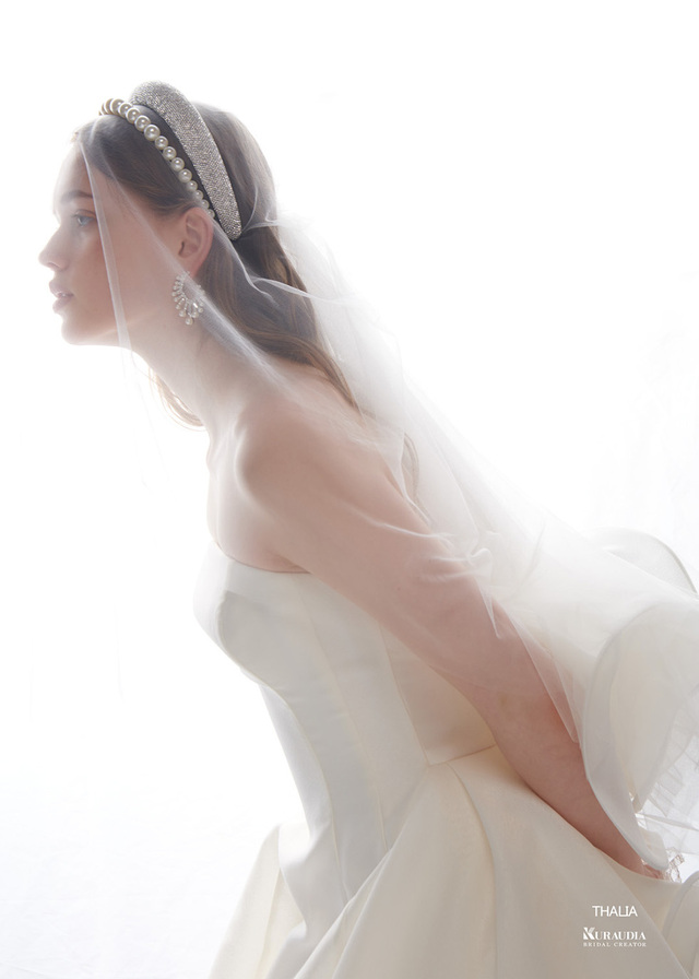 【Irida maison イリーダメゾンのウェディングドレス】THALIA（タレイア）