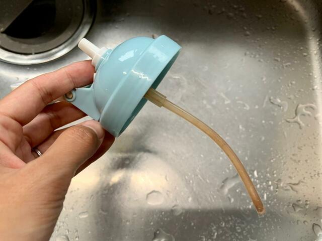 【キャンドゥ ストロー洗い2P】BEFORE＞茶渋が溜まってしまった子どもの水筒のストロー